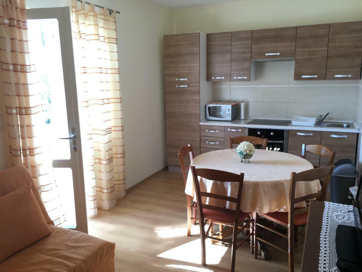 Apartment Biserka Barbat na Rabu Buitenkant foto