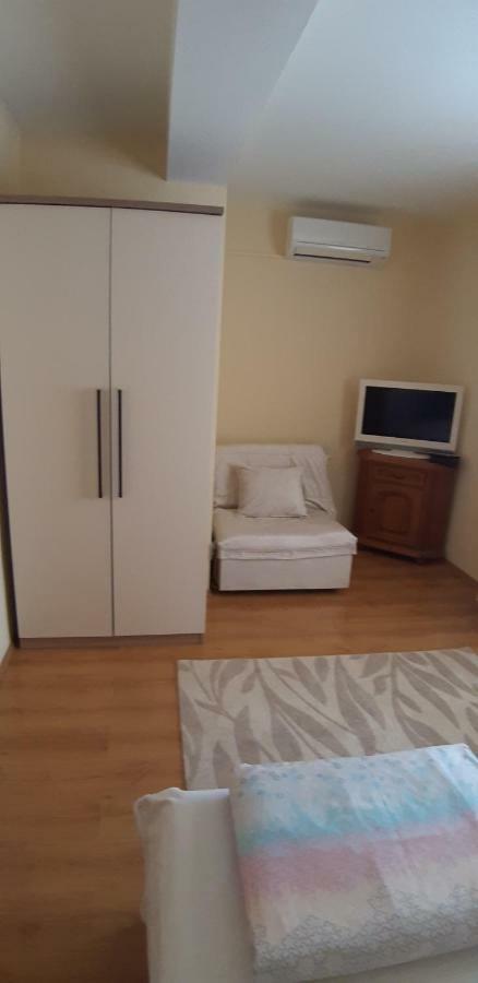 Apartment Biserka Barbat na Rabu Buitenkant foto