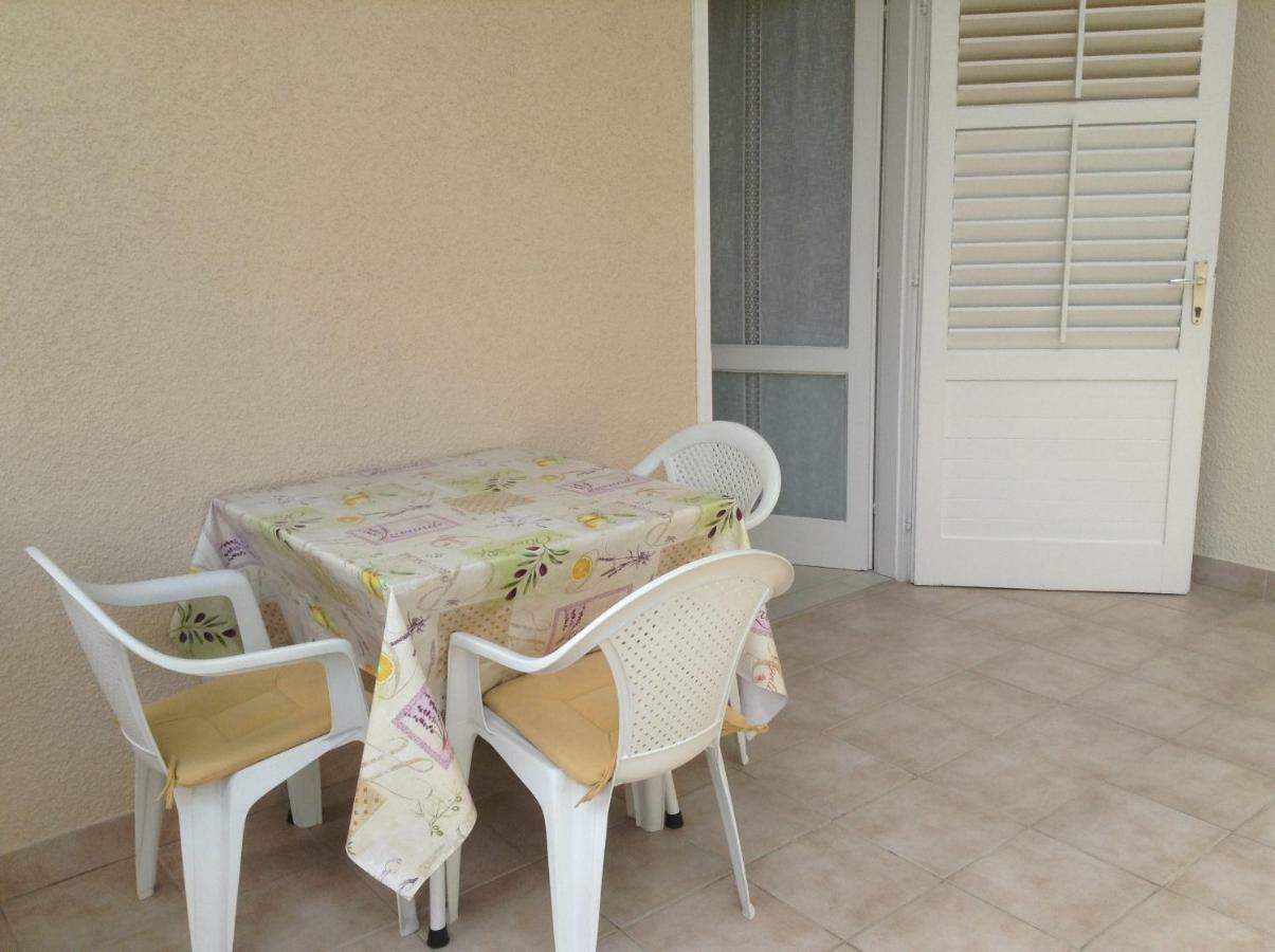 Apartment Biserka Barbat na Rabu Buitenkant foto